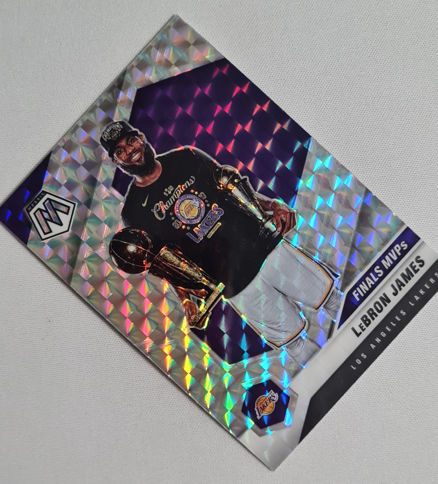 Lebron James - 2020 Panini Mosaic Basketball NBA L.A. Lakers #297 Reactive Purple prizm