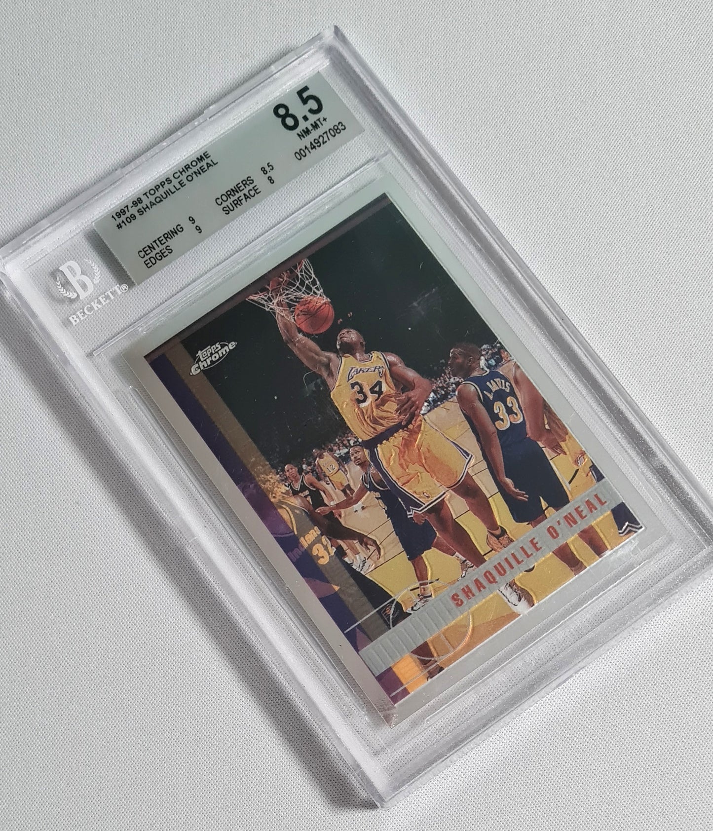 Shaquille O'Neal - 1997/98 Topps Chrome #109 NBA L.A. Lakers Beckett 8.5 NM-MT+