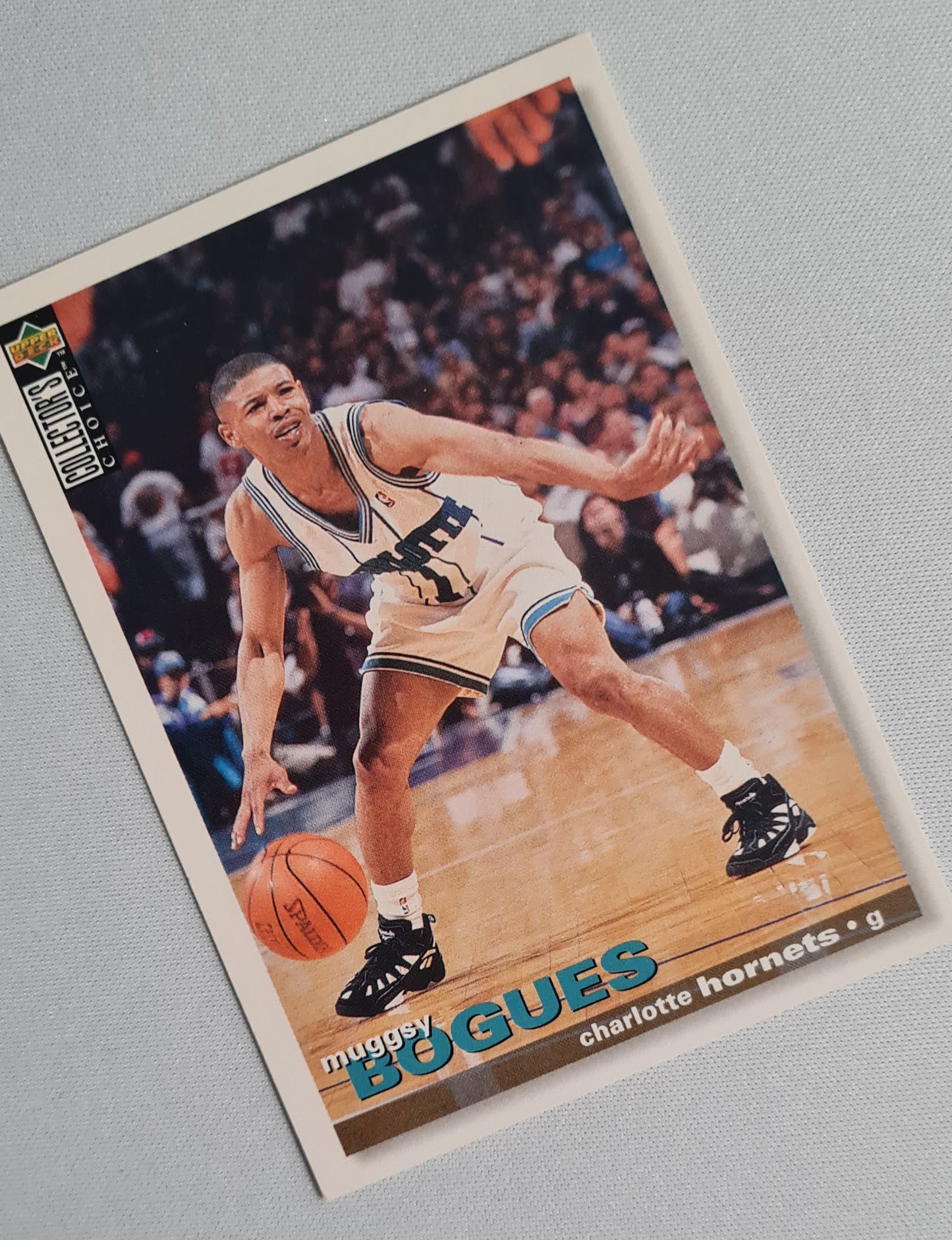Muggsy Bogues - 1996 Upper Deck/hologram combination #221