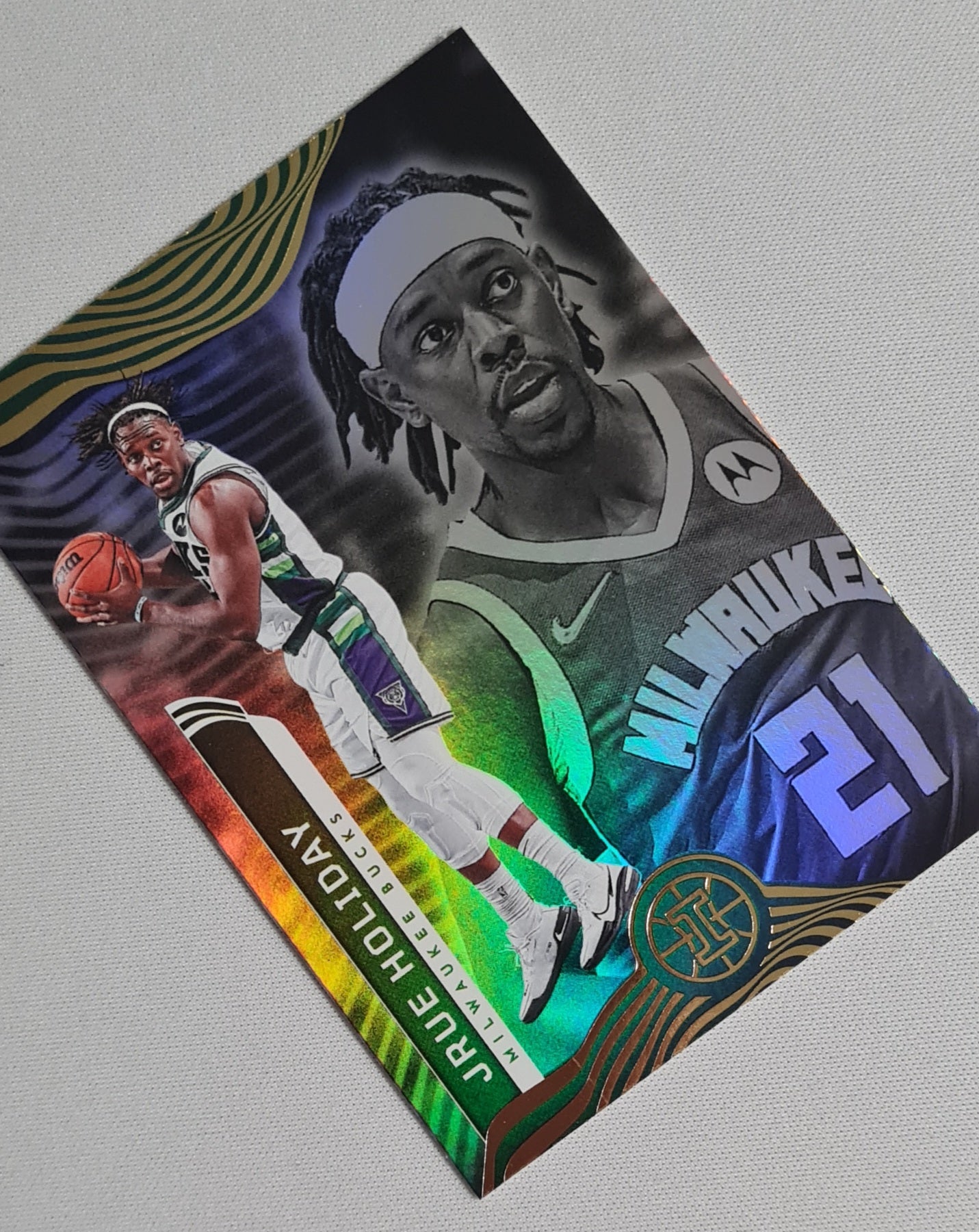 Jrue Holiday - 2021/22 Panini Illusions Basketball Milwaukee Bucks #51