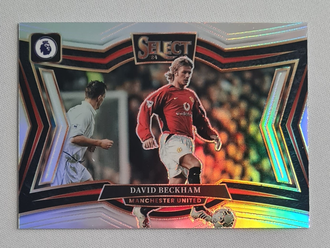 David Beckham - 2024/25 Panini Select Premier League Soccer Manchester United - Field Level - Prizm #246 Refractor