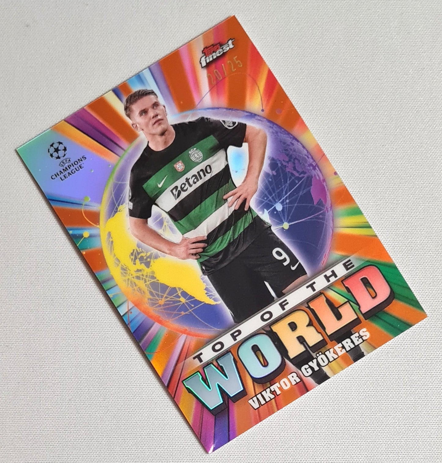 Viktor Gyokeres - 2025 Topps Finest Top of the World Sporting #TW-23 Refractor /25