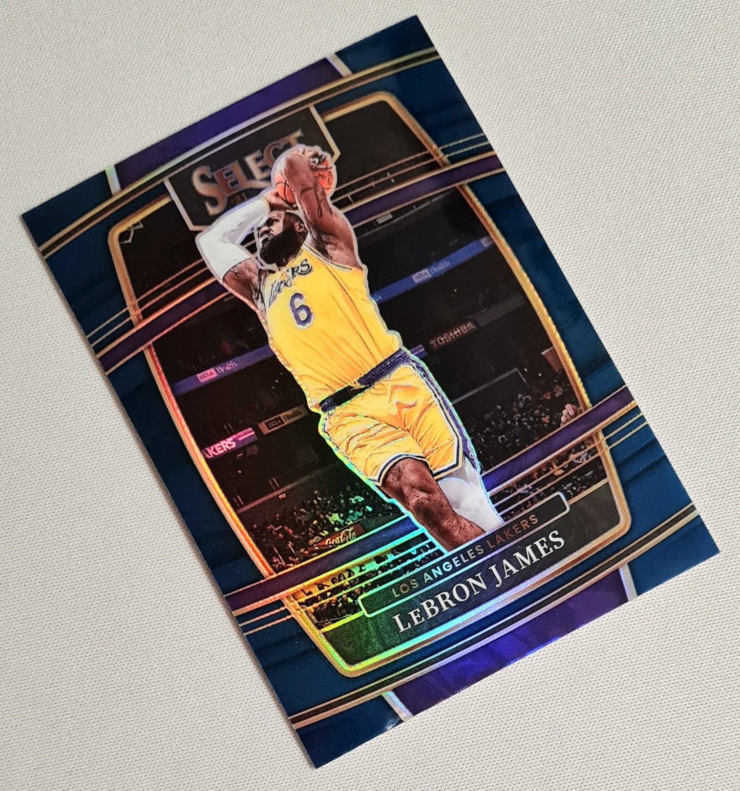 LeBron James - 2021-22 Panini Select Concourse #100