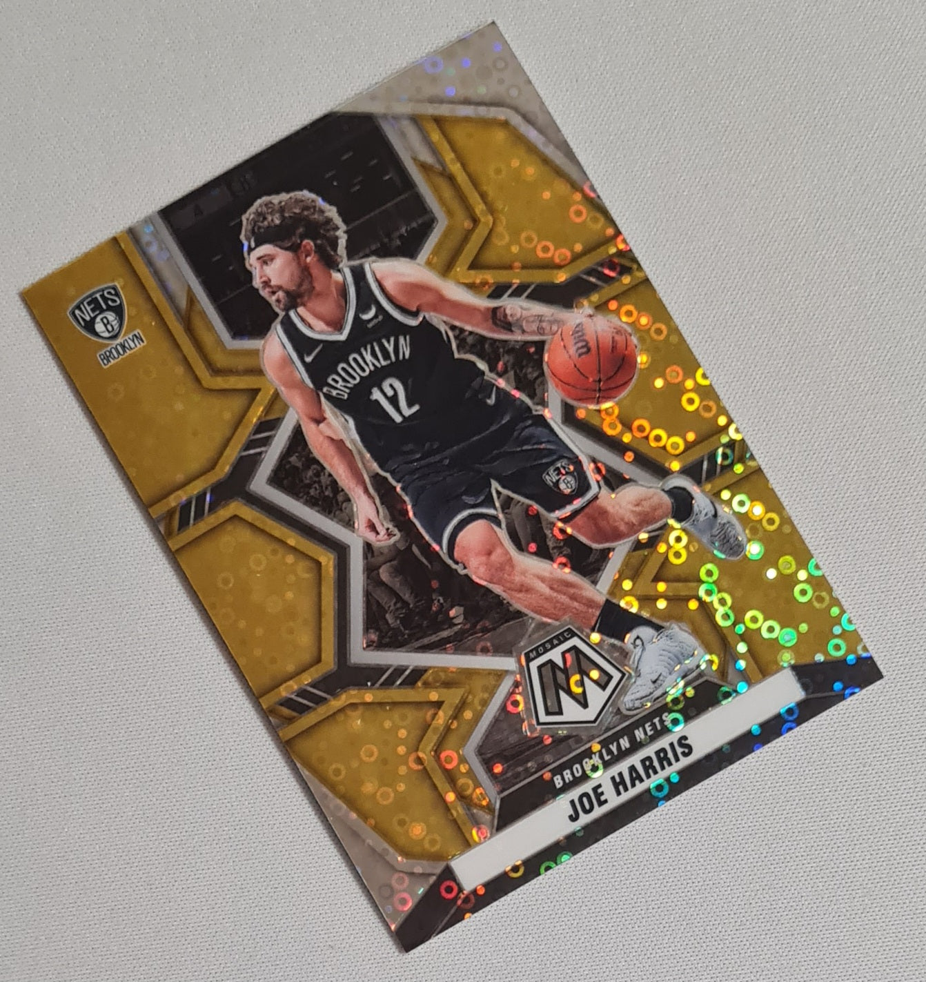 Joe Harris - 2021-22 Panini Mosaic Gold Disco /10 #180