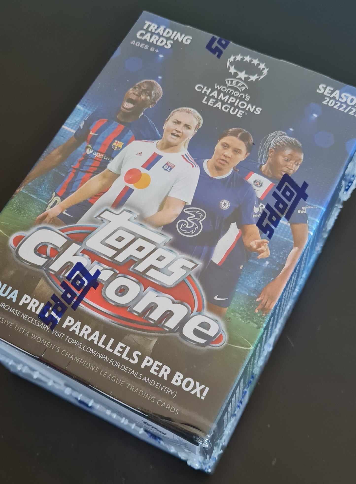 2023 Topps Chrome Women Football CL Blaster Box