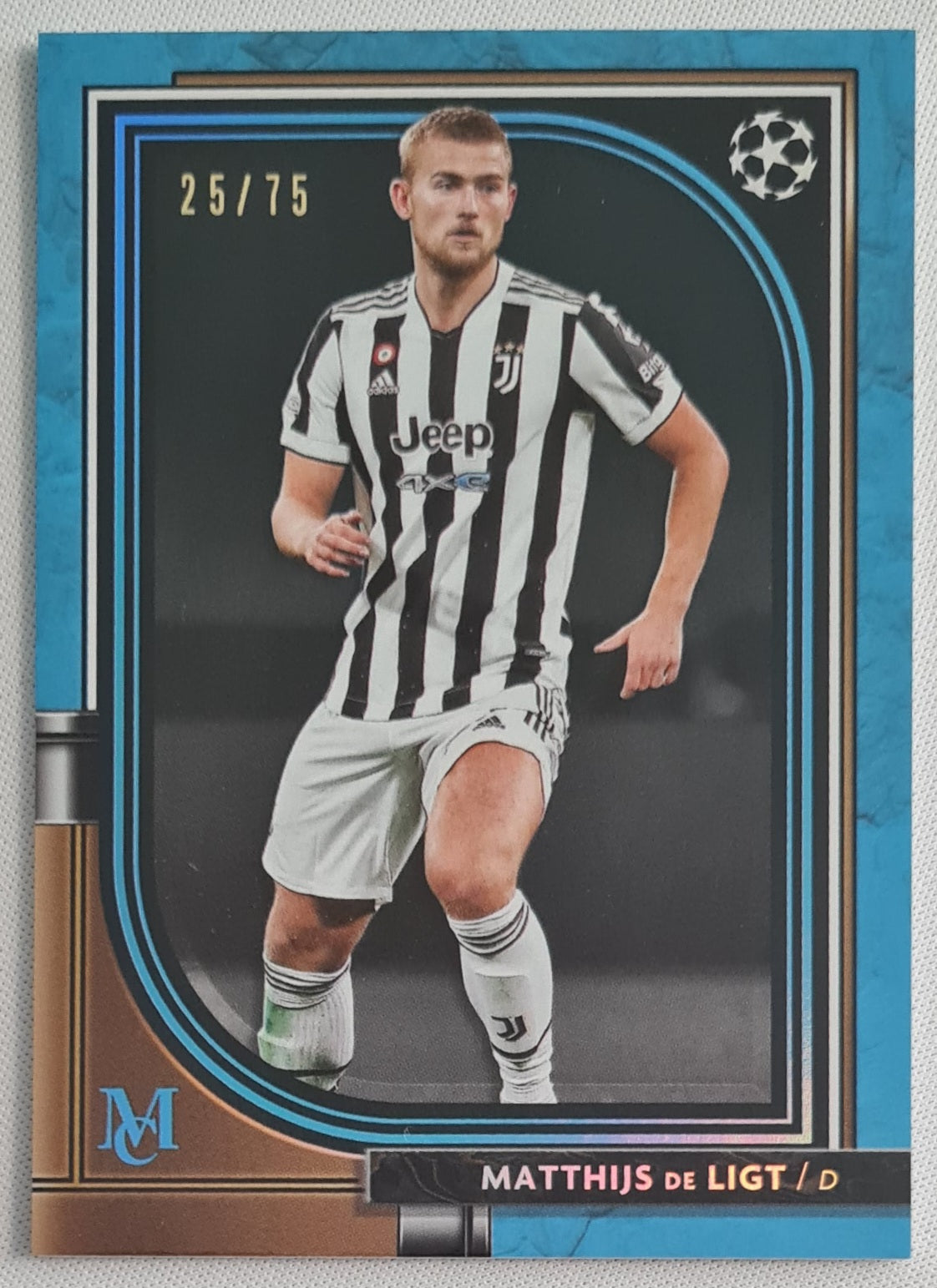 Matthijs de Ligt - 2022 Topps Champions League Blue /75