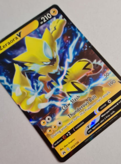 Zeraora - 2023 Pokemon Claw Slah 053/159 Basic HP210