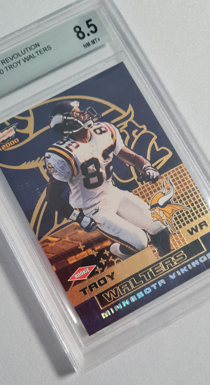 Troy Walters - 2000 Revolution #140 (RC) Beckett 8.5 - NFL Vikings