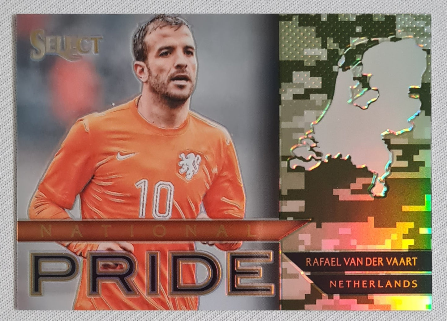 Rafael van der Vaart - 2015/16 Panini Select Soccer - KNVB #49 National Pride Camo /249