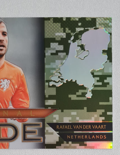 Rafael van der Vaart - 2015/16 Panini Select Soccer - KNVB #49 National Pride Camo /249