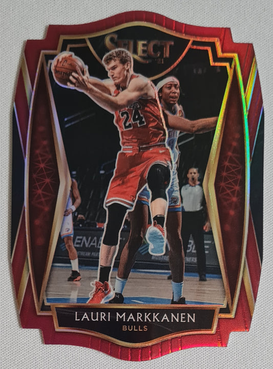 Lauri Markkanen - 2021 Panini Prizm #162 Chicago Bulls - Die-Cut Prizm /175