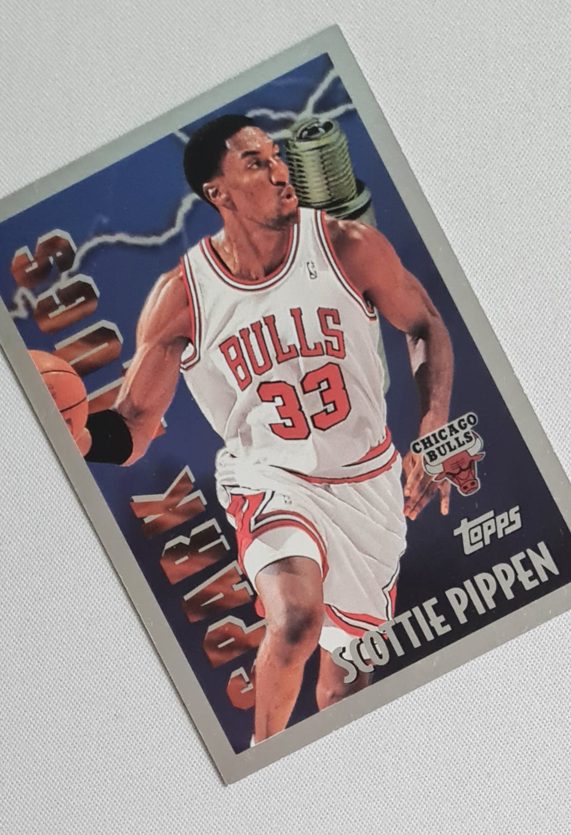 Scottie Pippen - 1995/96 Topps Spark Plugs #SP10 Chicago Bulls
