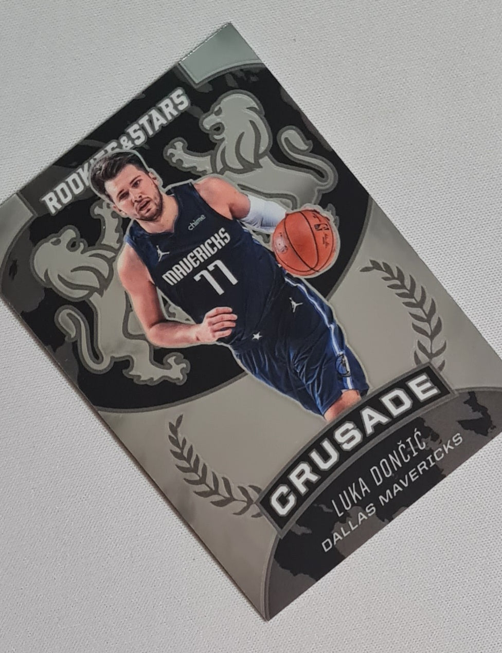 Luka Dončić - 2020/21 Panini #519 Crusade Rookie & Stars