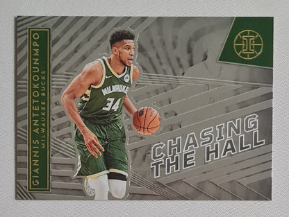 Giannis Antetokounmpo -2021/2022 Panini #1 Illusions Chasing The Hall
