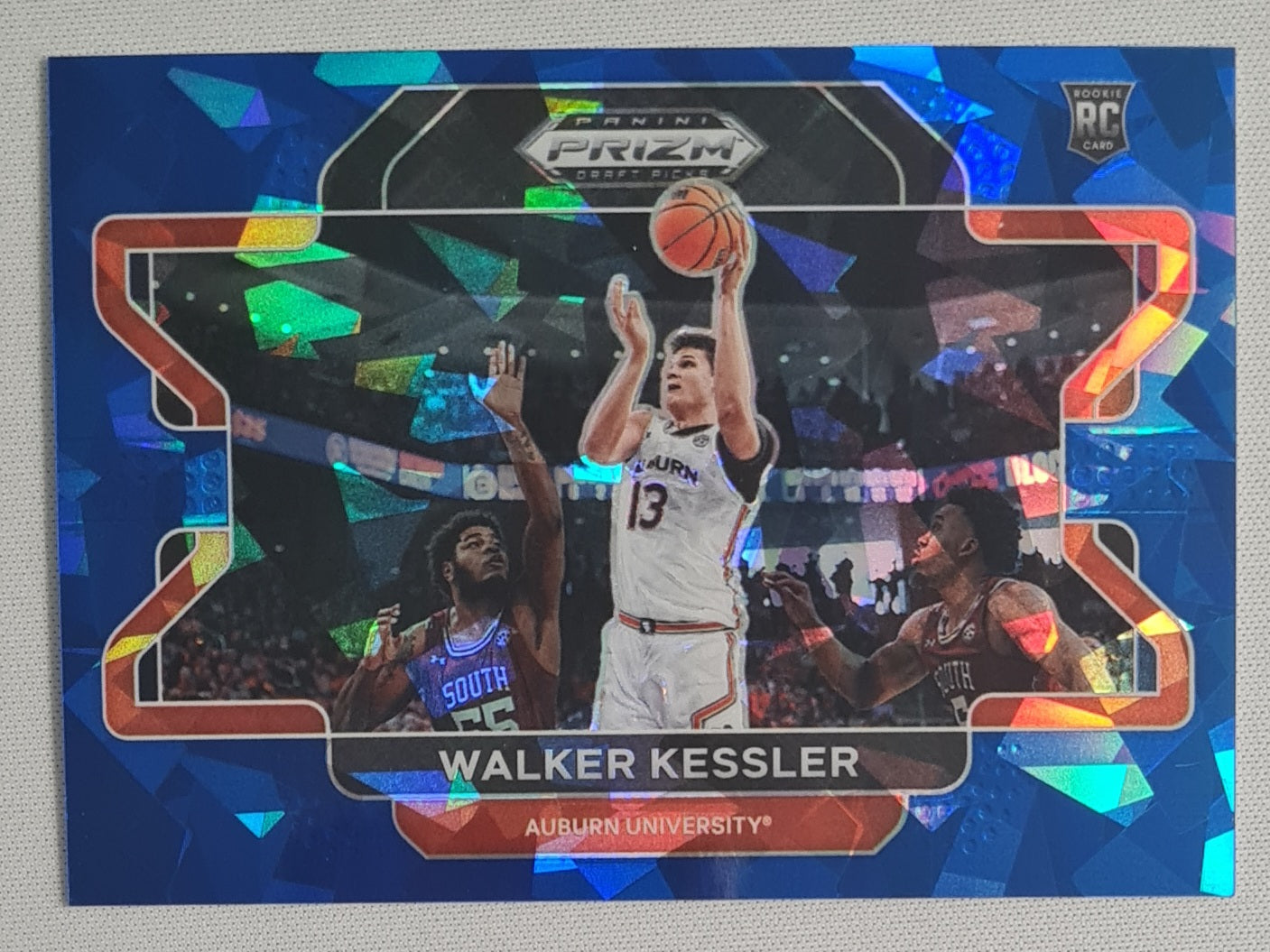 Walker Kessler - 2022 Panini Prizm Draft Picks Blue Cracked Ice Auburn # 83 (RC) /99