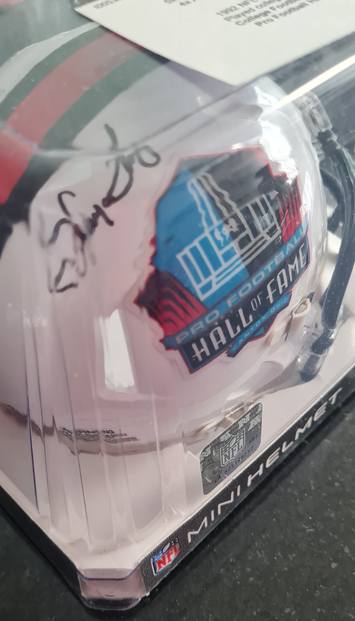 Pro Football Hall of Fame  - NFL Riddell Mini Helmet Thurman Thomas /Autograph (I0053833)