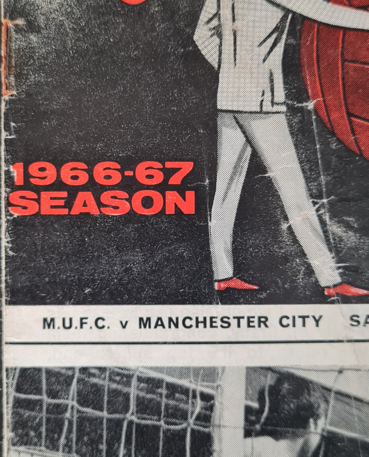 United Review Official Programme - 1966-67 Manchester United vs Manchester City 17 September