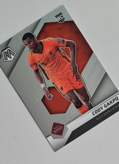 Cody Gakpo - 2021/22 Panini Mosaic FIF Road to World Cup (Team Netherlands) #177 (RC)