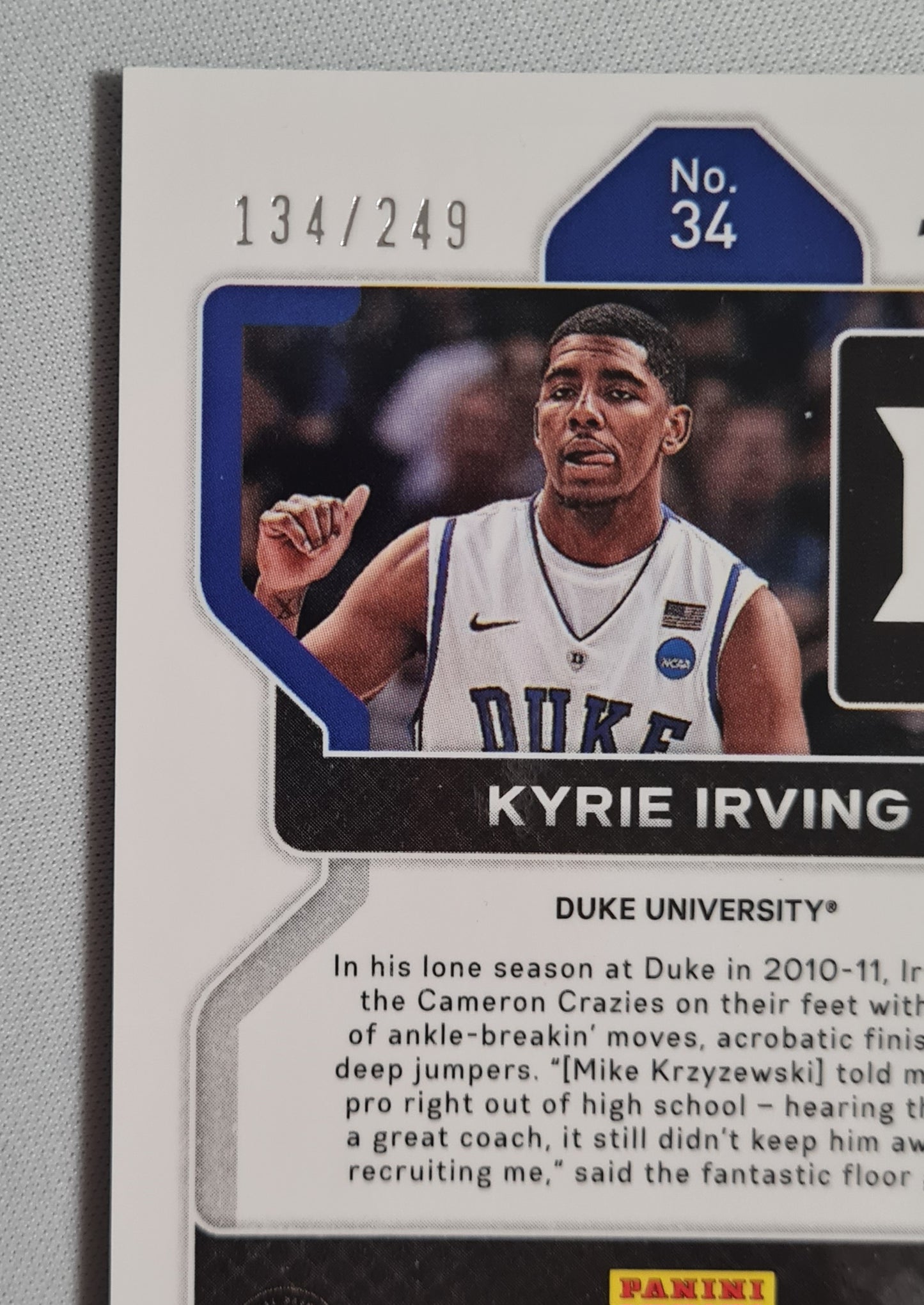 Kyrie Irving - 2022 Panini Draft Picks Duke University #61 Blue Prizm /199
