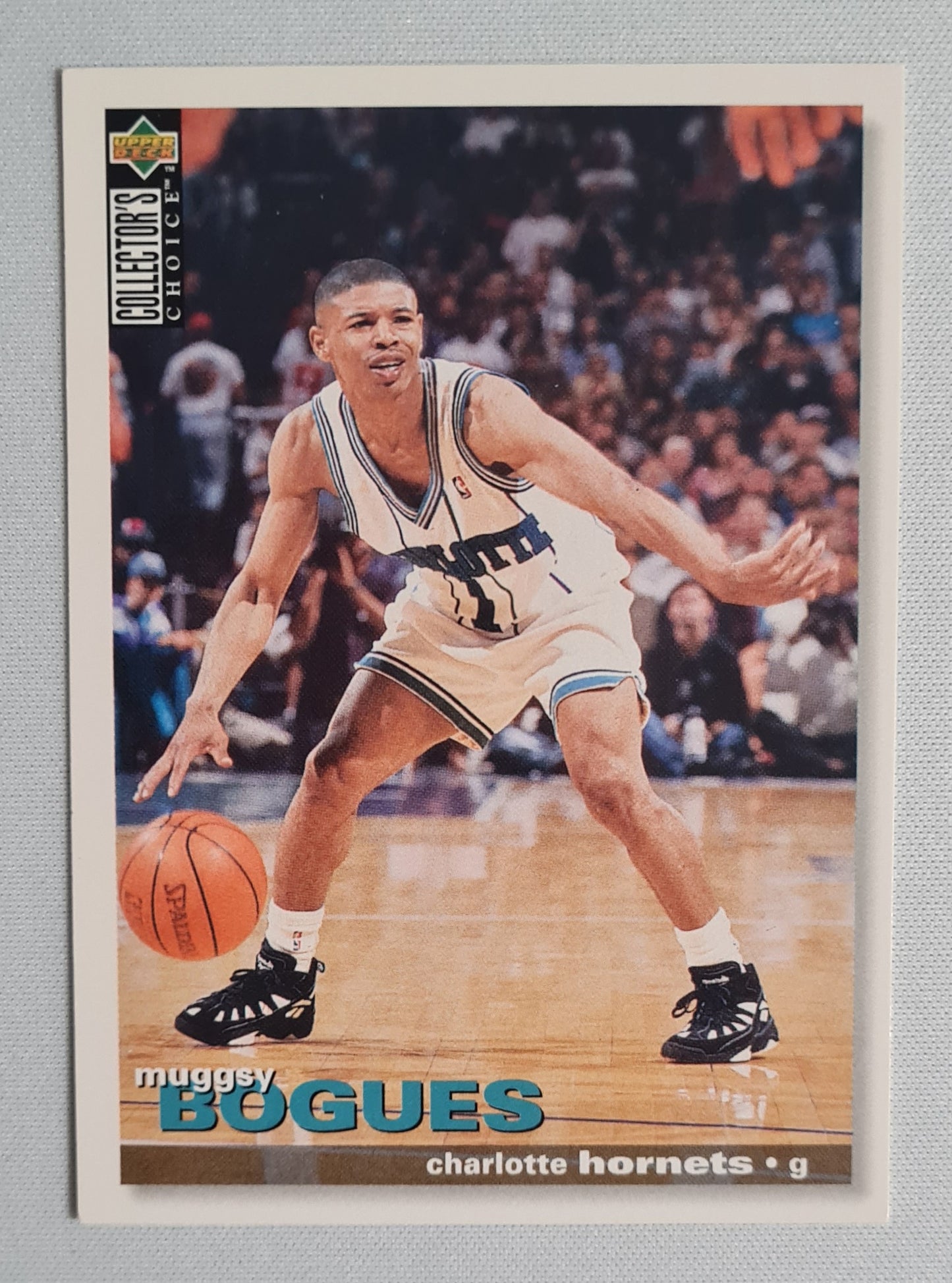 Muggsy Bogues - 1996 Upper Deck/hologram combination #221