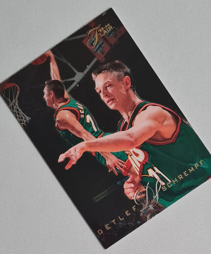Detlef Schrempf - 1996 Fleer Skybox NBA Sonics Flair 95-96 NBA Basketball #190