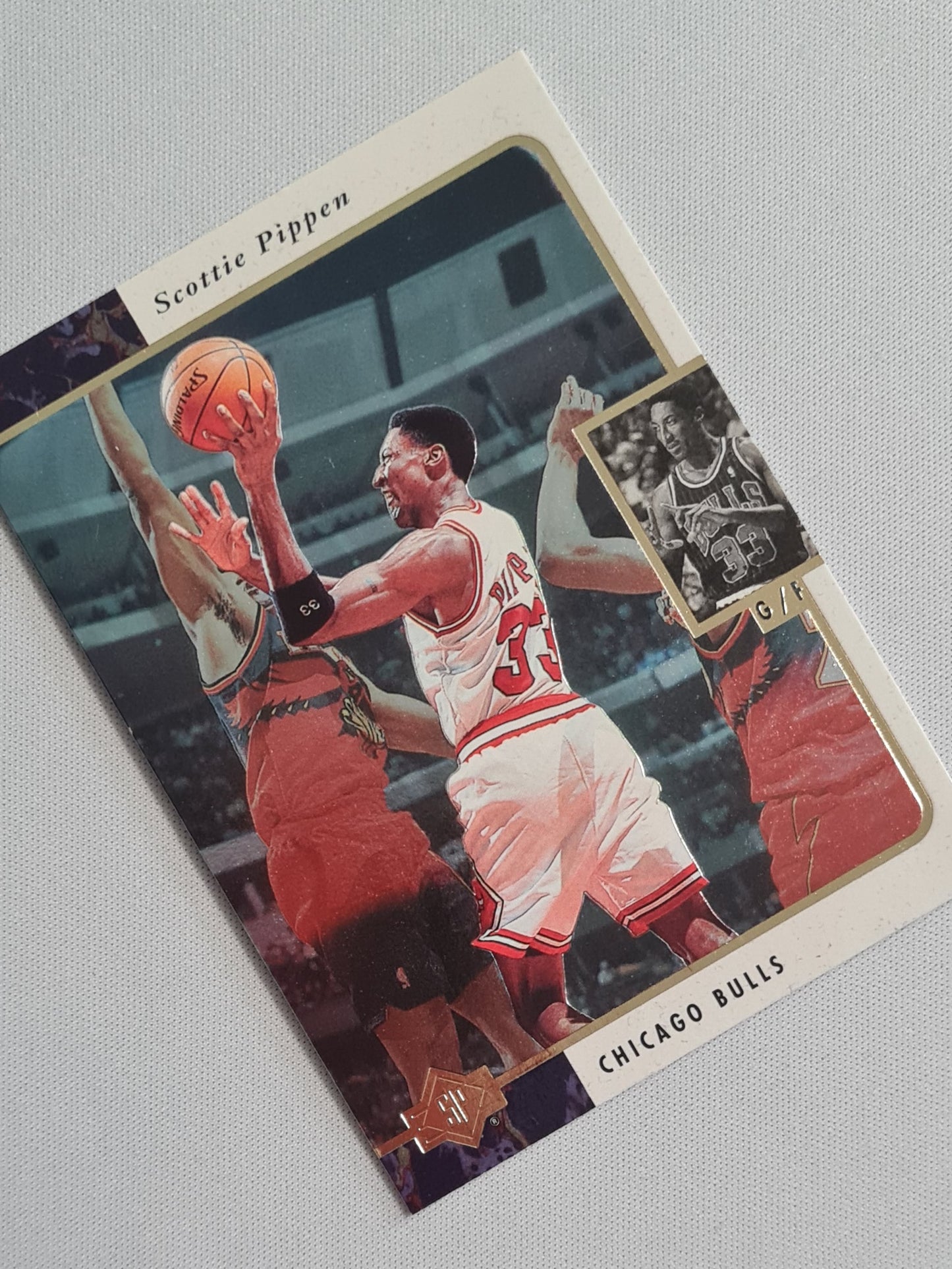 Scottie Pippen - 1996 Upper Deck /hologram combination NBA Chicago Bulls #21 SP