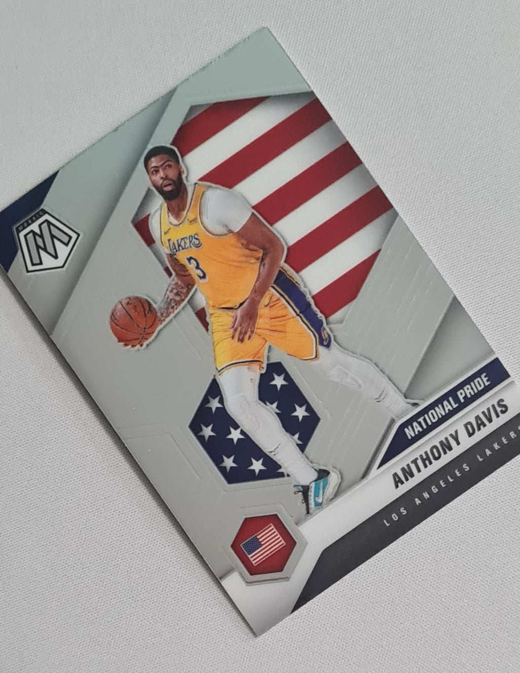 Anthony Davis - 2020/21 Panini Mosaic Basketball L.A. Lakers - National Pride #250