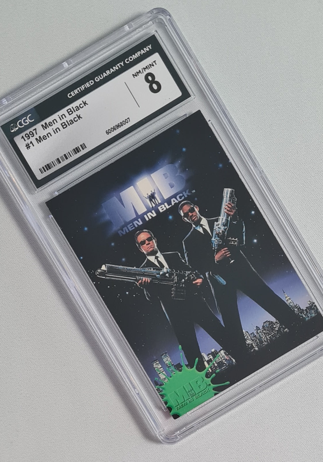 Men In Black - 1997 Inkworks Men In Black CGC 8 #1