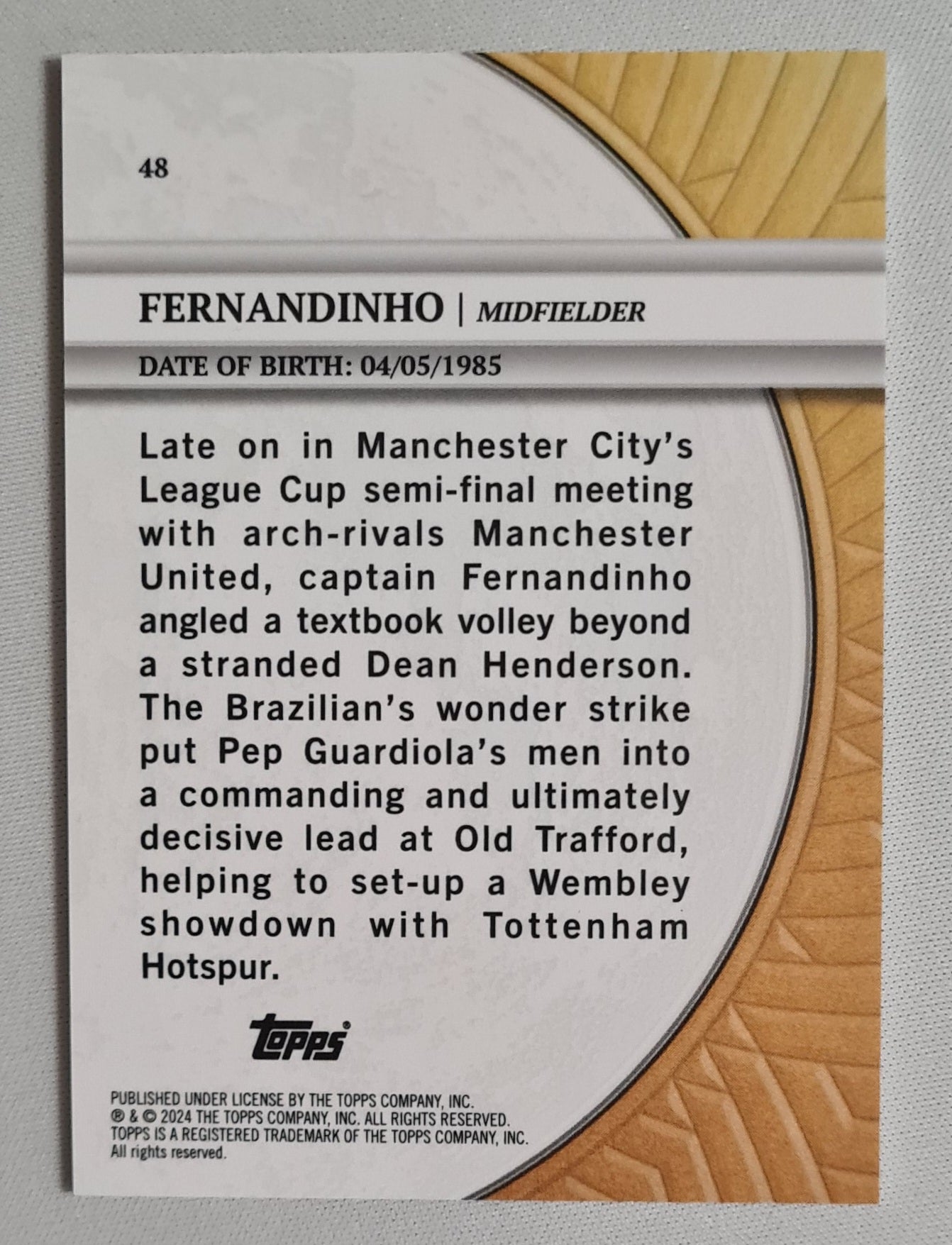 Fernandinho - 2024 Topps EPL Manchester City Gold Moon Yellow #48 /125