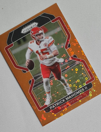 Patrick Mahomes II- 2021 Panini Prizm Football NFL Chiefs #190 Orange Disco Prizm
