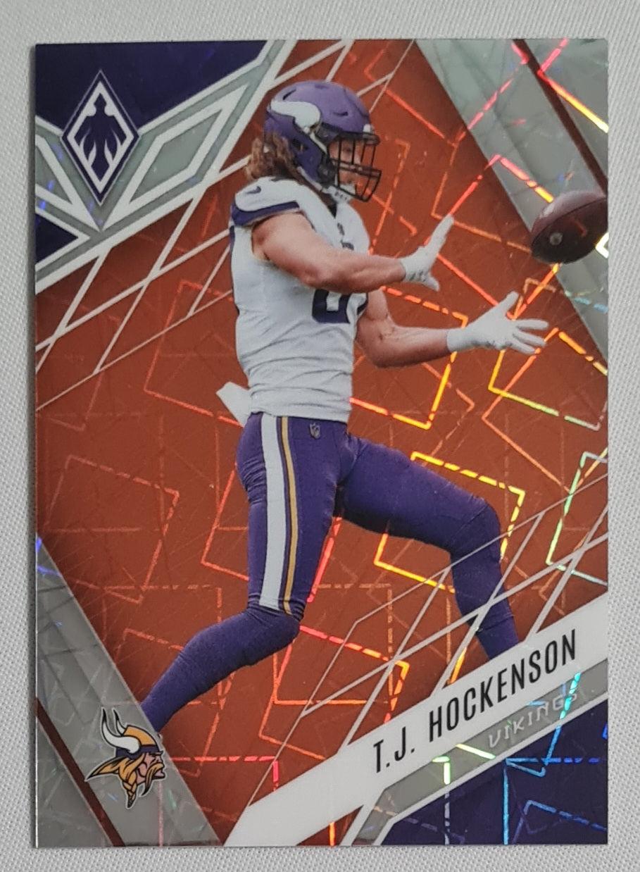 T.J. Hockenson - 2022 Panini Phoenix Football NFL Vikings #82 Orange /75