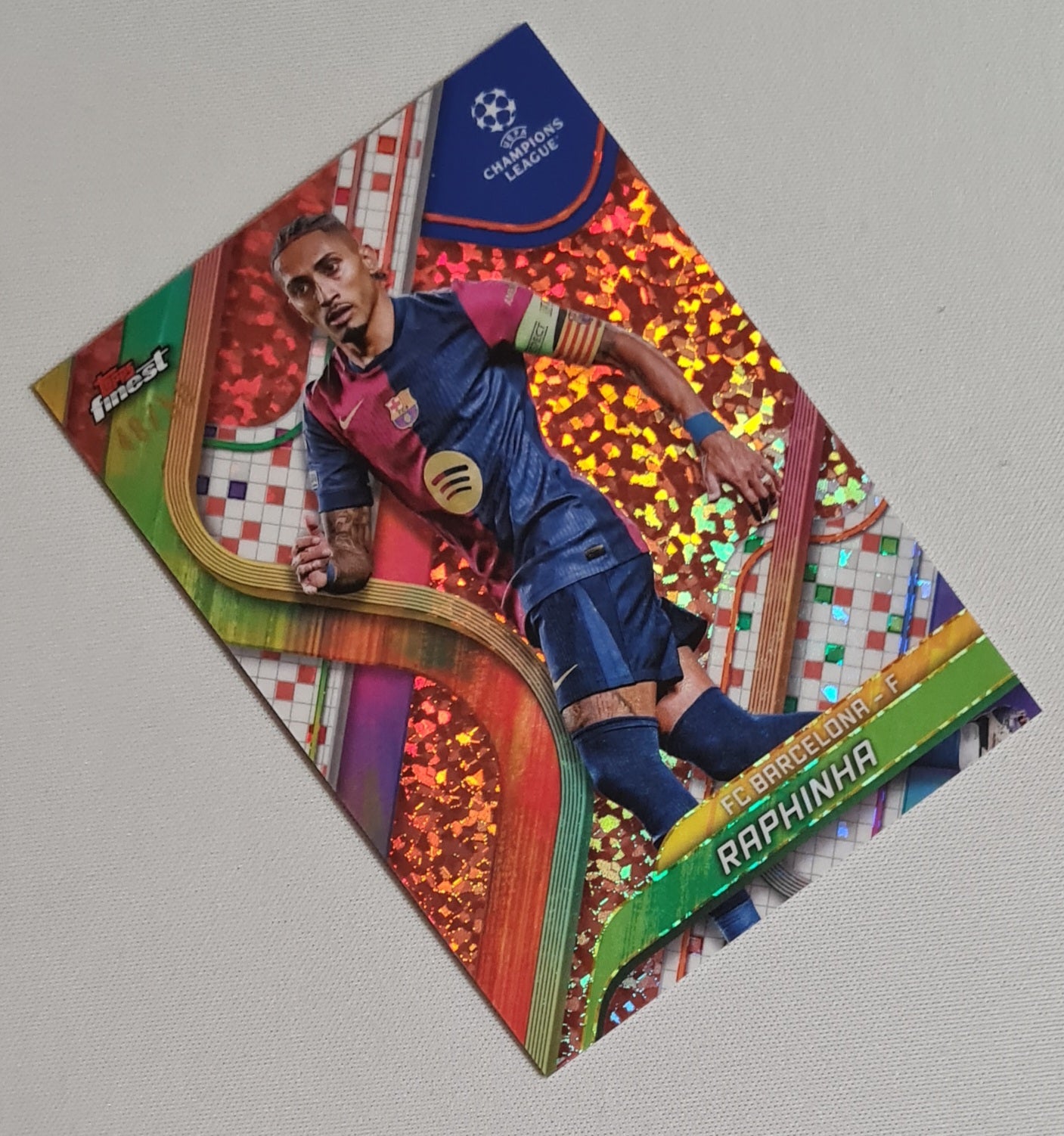 Raphinha - 2025 Topps Finest (CL) FC Barcelona #132 Rose Gold Mini Diamond Refractor /50
