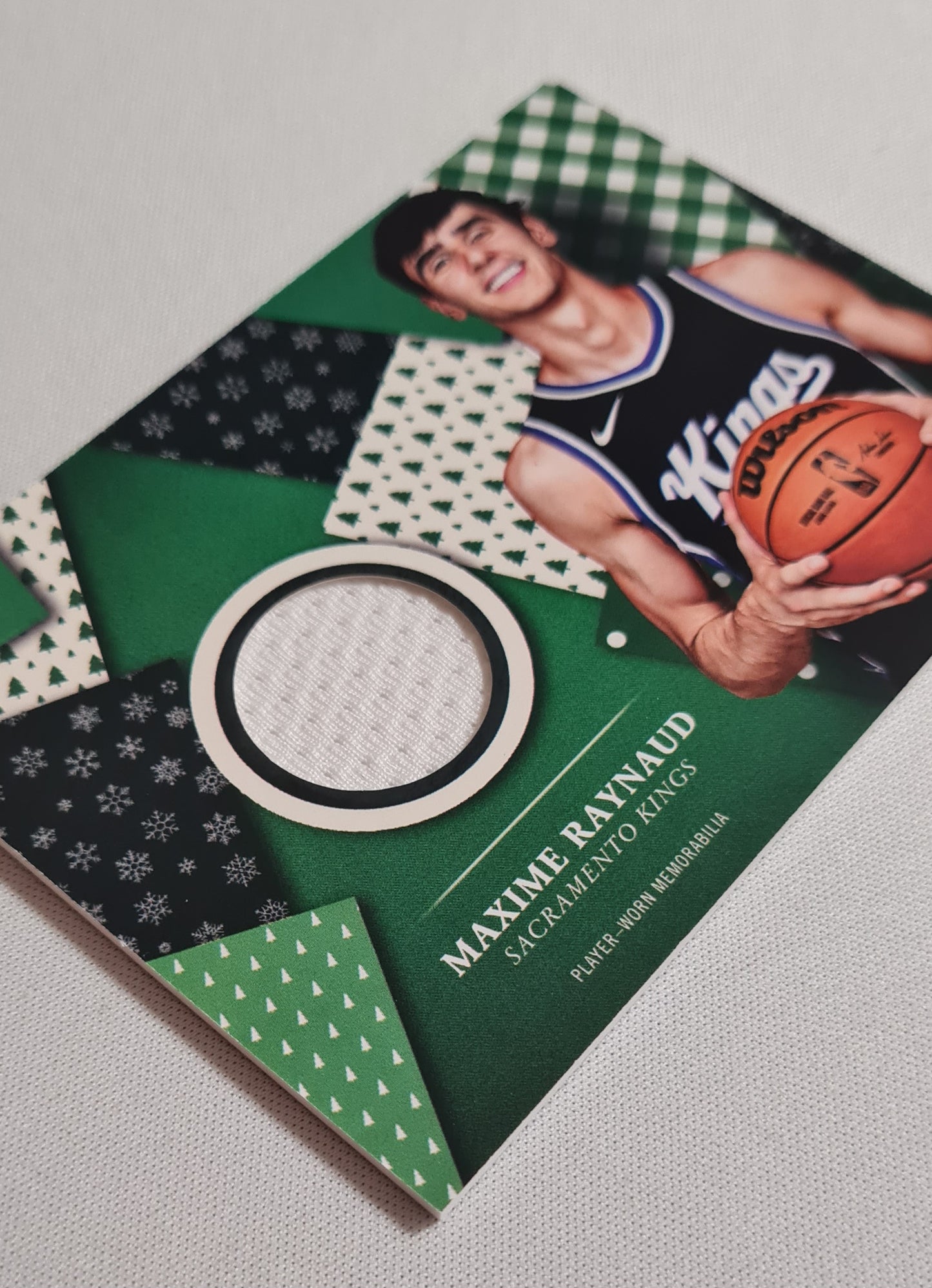 Maxime Raynaud - 2025 Topps Holiday Relic Card Mega Basketball NBA Sacramento Kings #HR-37 /Patch