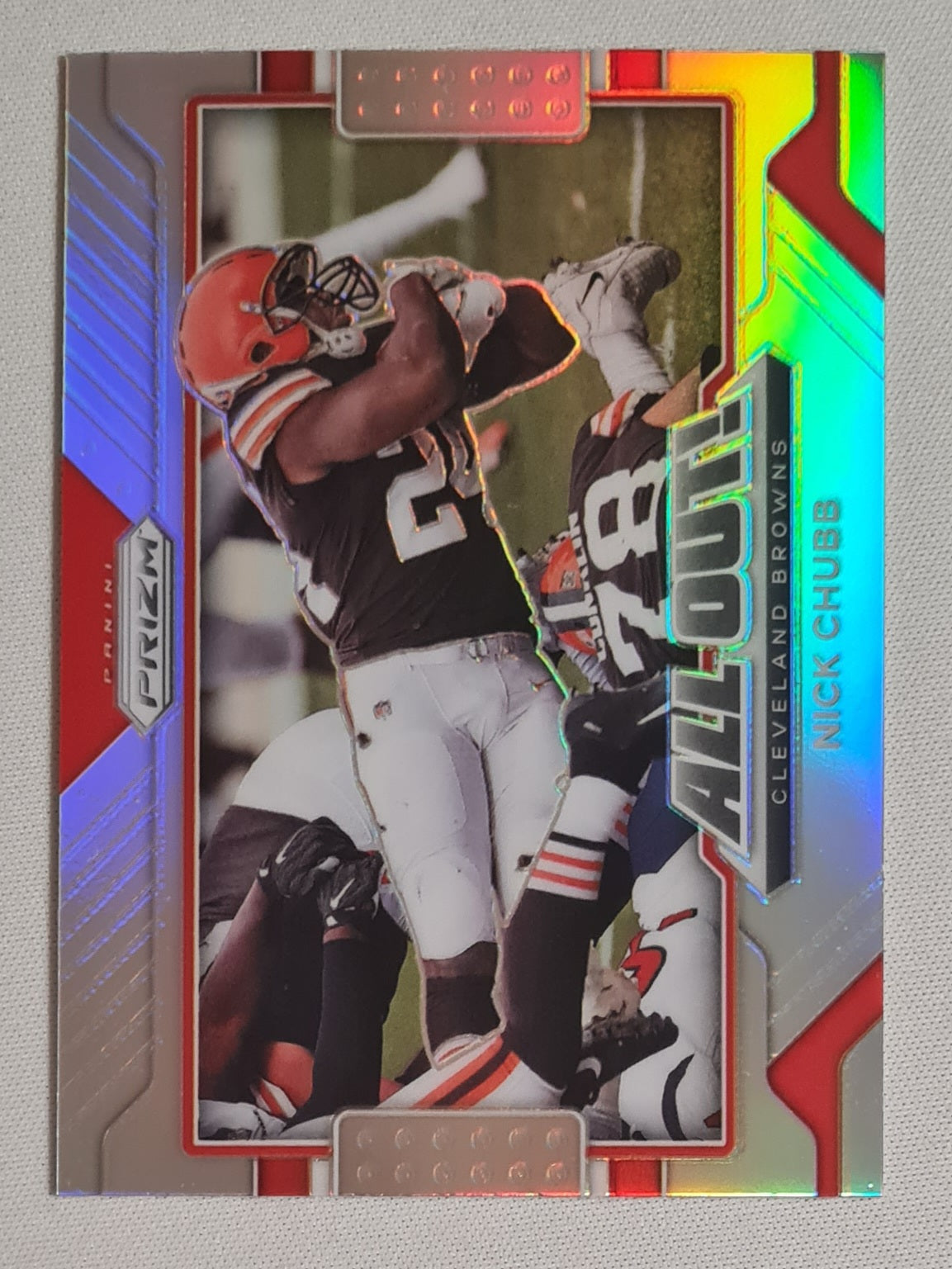 Nick Chubb - 2021 Panini Prizm Football NFL Cleveland Browns -All out!- #18 Field level Refractor