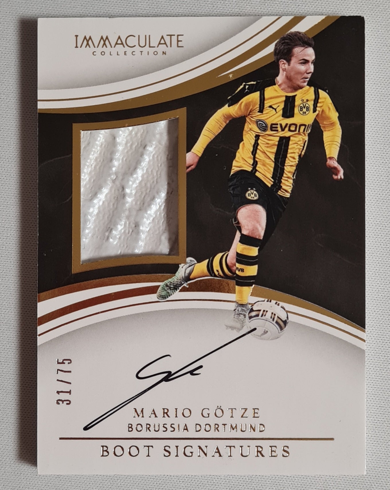 Mario Gotze - 2017 Panini Immaculate Collection Soccer - Boot Signatures - Borussia Dortmund #BS-MG /Boot Match Worn! /75 /On Card Auto Rare!