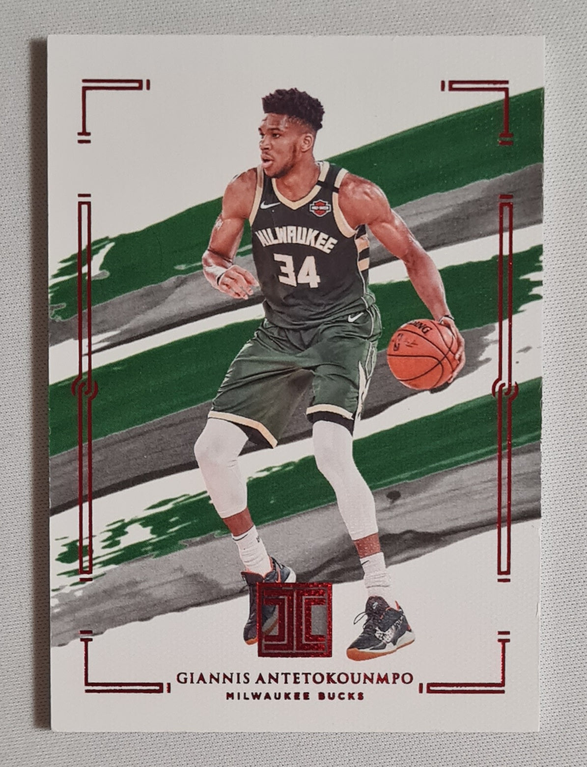 Giannis Antetokounmpo - 2020/21 Panini Impeccable Basketball NBA Milwaukee Bucks #10 Red base