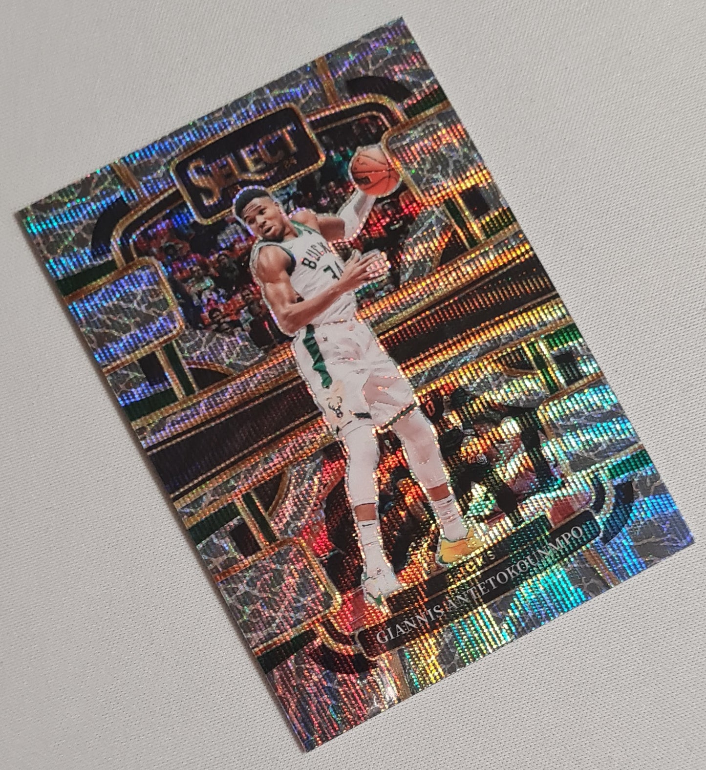 Giannis Antetokounmpo - 2023/24 Panini Select Basketball NBA Milwaukee Bucks #60 Elephant Prizm Concourse SSP