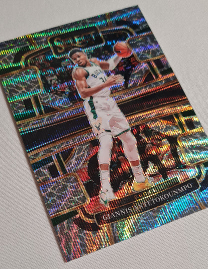 Giannis Antetokounmpo - 2023/24 Panini Select Basketball NBA Milwaukee Bucks #60 Elephant Prizm Concourse SSP