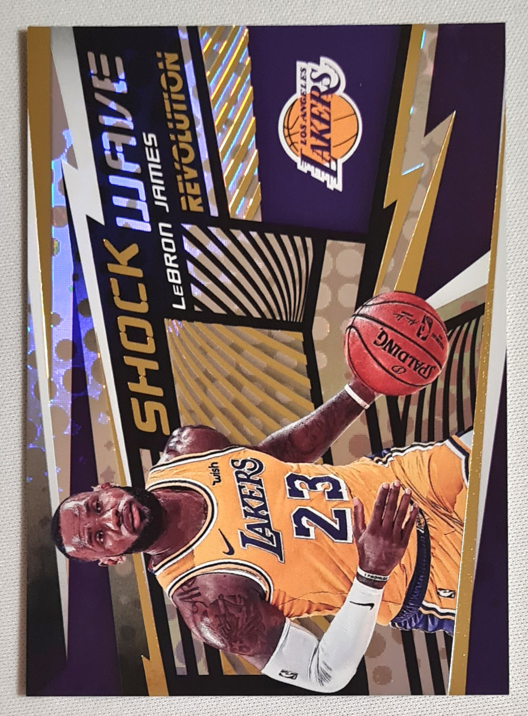LeBron James - 2019 Panini Revolution Shock Wave #2