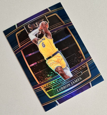 LeBron James - 2021-22 Panini Select Concourse #100