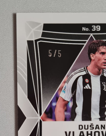 Dusan Vlahovic - 2024-25 Panini Obsidian /5 #39
