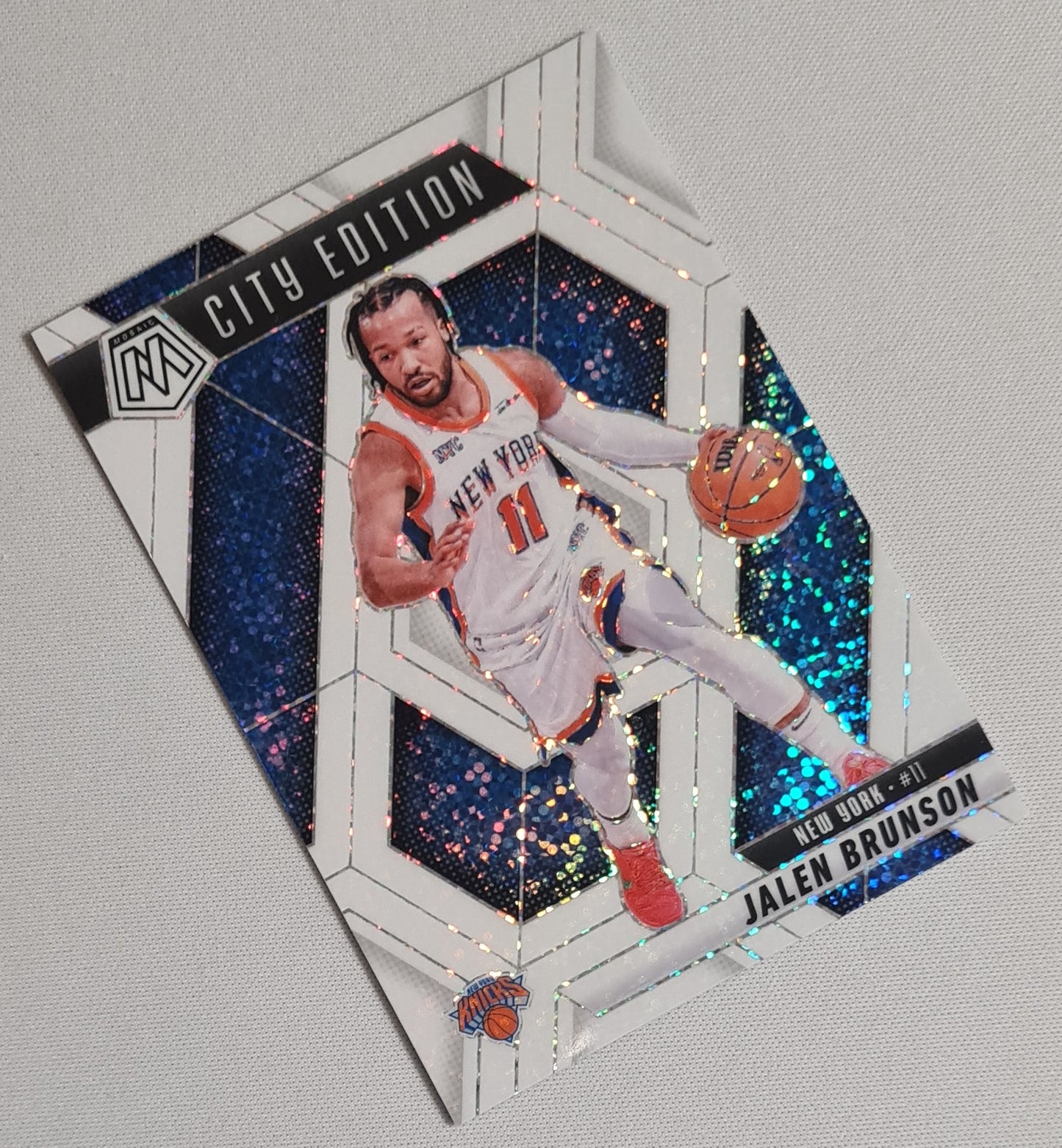 Jalen Brunson - 2024-25 Panini Mosaic City Edition White Disco #284