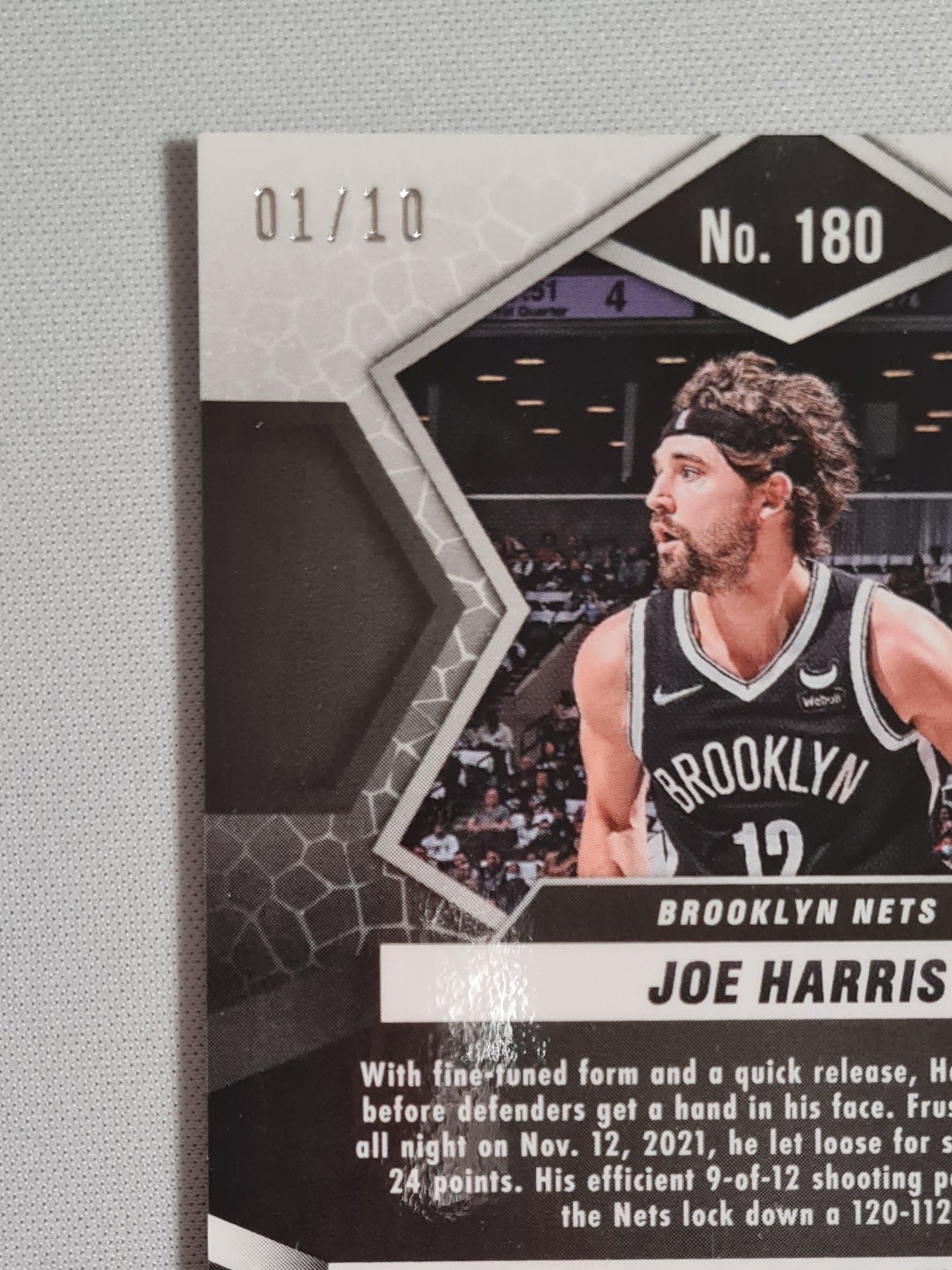 Joe Harris - 2021-22 Panini Mosaic Gold Disco /10 #180