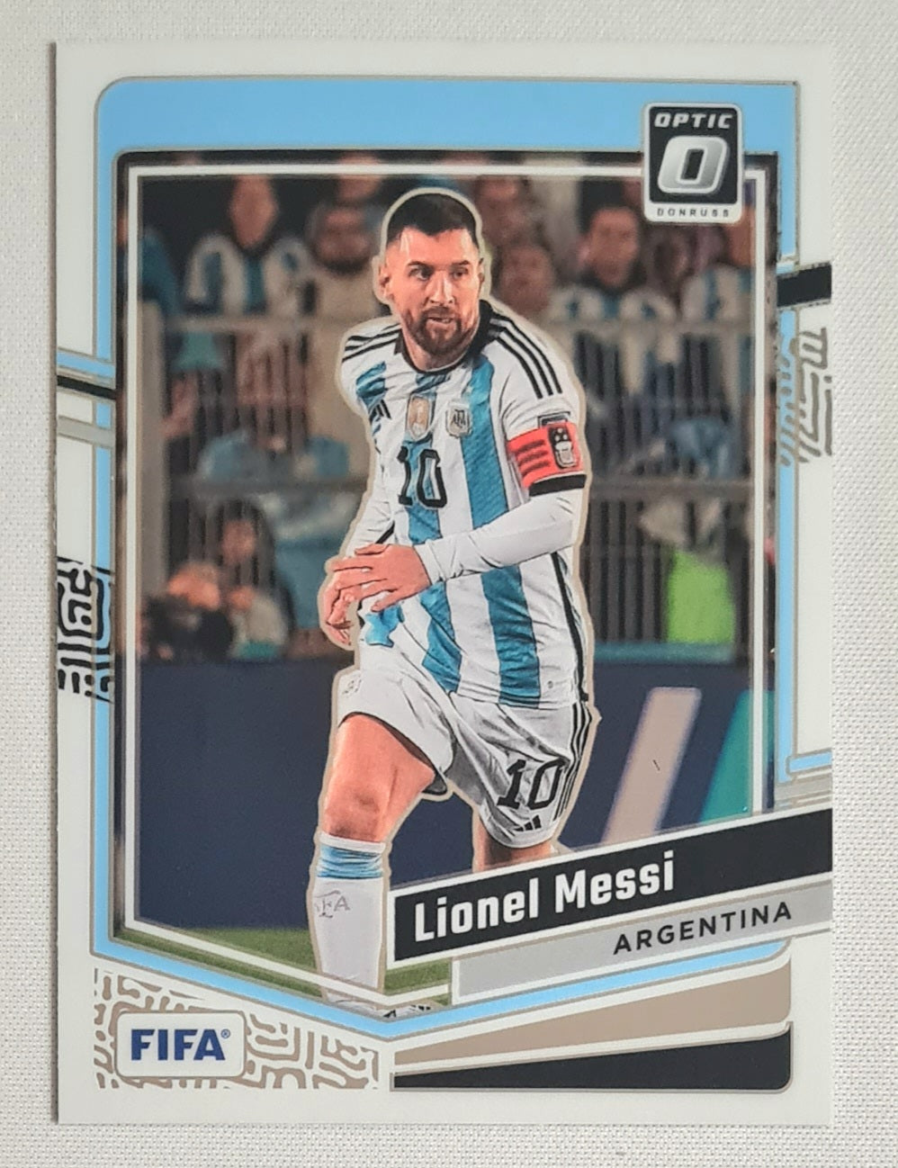 Lionel Messi - 2023-24 Panini Donruss Optic Refractor #1