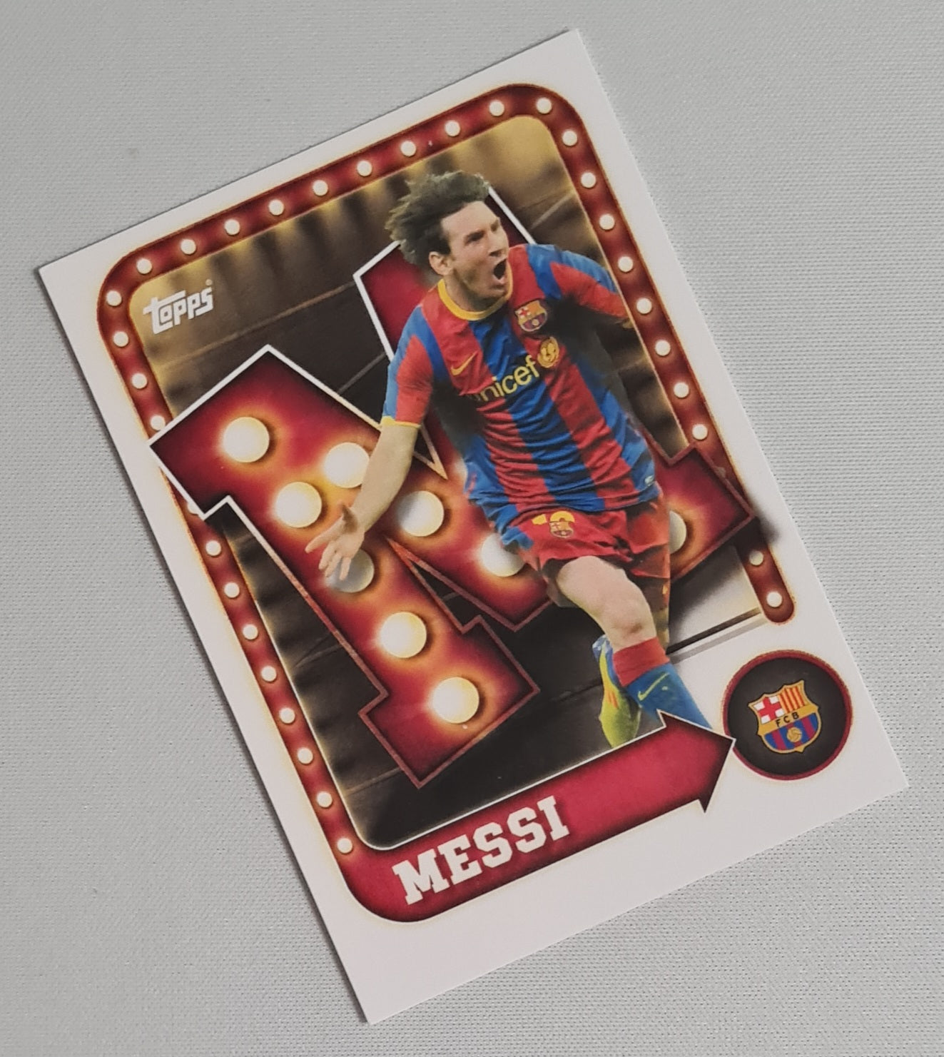 Messi - 2025 Topps FC Barcelona Delantero #27