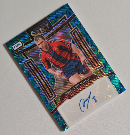 Hristo Stoichkov - 2023/24 Panini Select FIFA Soccer FC Barcelona #S-HS Prizm Wave Peacock /Auto