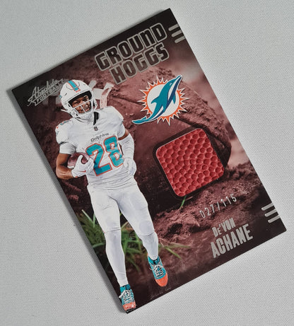 De'Von Achane - 2025 Panini Absolute Football NFL GROUND HOGGS Miami Dolphins #GHM-DAC /115 /Relic Memorabilia