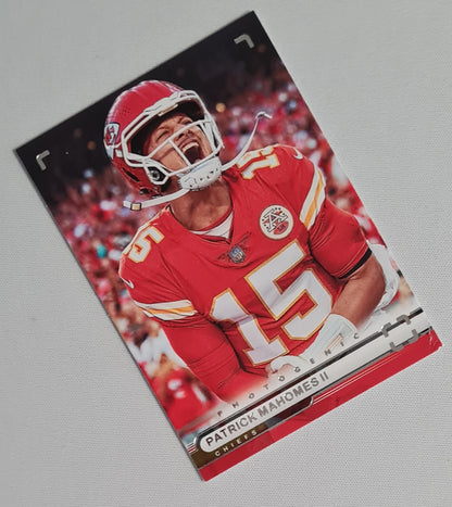 Patrick Mahomes II - 2022 Panini Chronicles Photogenic Football NFL Kansas City Chiefs #PH-18
