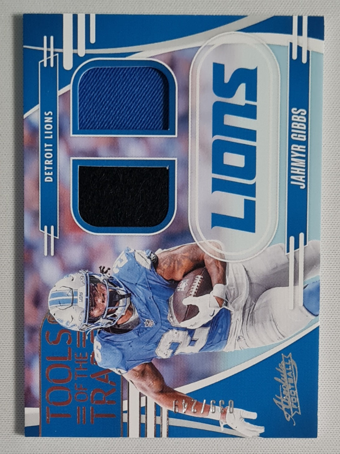 Jahmyr Gibbs - 2025 Panini Absolute Football NFL Detroit Lions #TTD-JGI /Patch /249