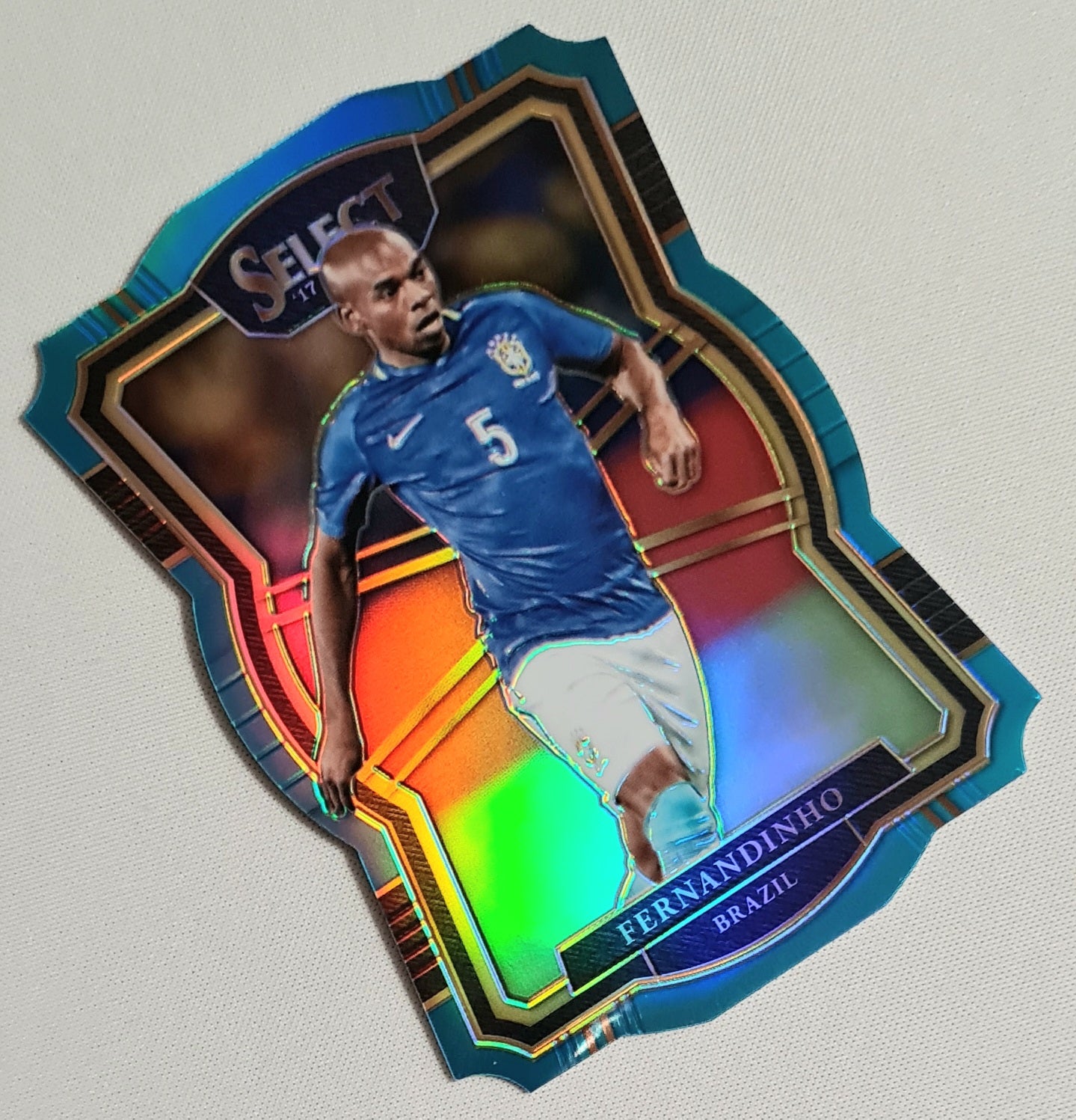 Fernandinho - 2017/18 Panini Select Soccer National Team Brasil #114 Die Cut Blue Refractor /249